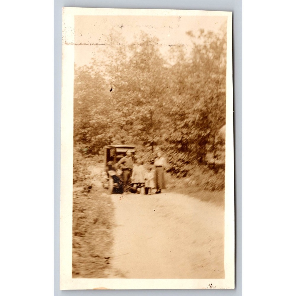 Family & Early Automobile 1910s Snapshot Photograph Rural Road Trip Vintage Car